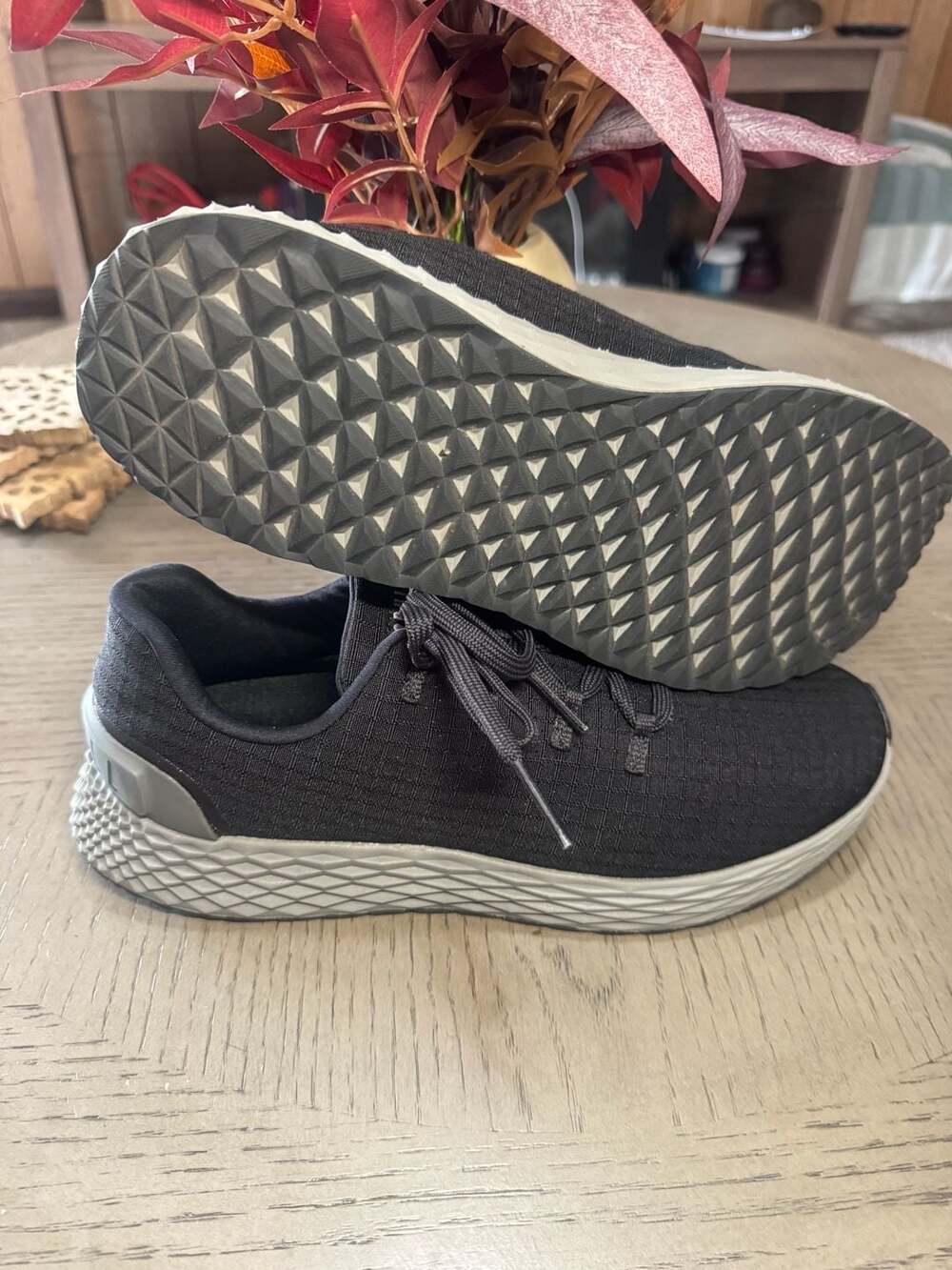 NOBULL Ripstop Runner Size 9.5 Black Grey
